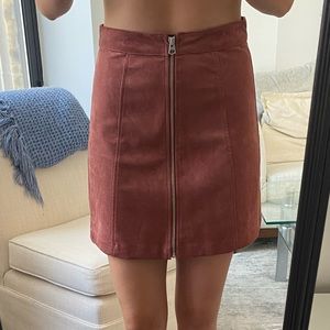 Aritzia Wilfred Free Zip Mini Suede